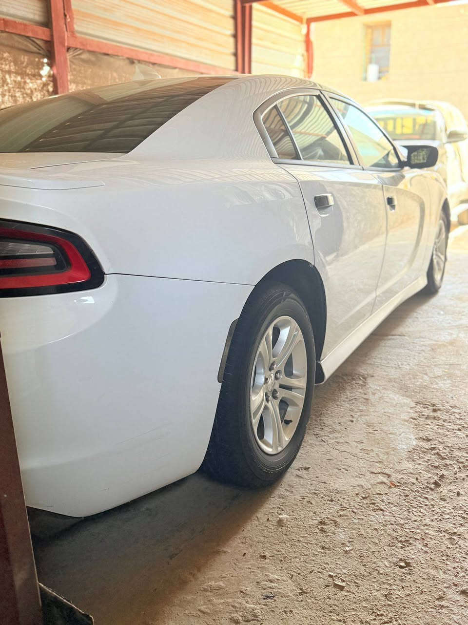 السلام عليكم
جارجر موديل 16
محرك 3600 
فول مواصفات كشنات جلد حضن 
سياره حادث فقط بنيد سونار مرفق 
سياره جاهزه من كلشي 
تحويل ثاني يوم
السعر 183
مكاني بغداد نهروان 
رقمي  ***********
