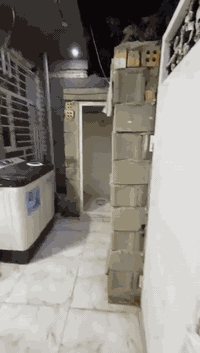 بيت البيع طابق ونص جديد في حي البساتين حي السلام  في شارع الحشد ***********  الاستفسار عله هاذا الرقم
