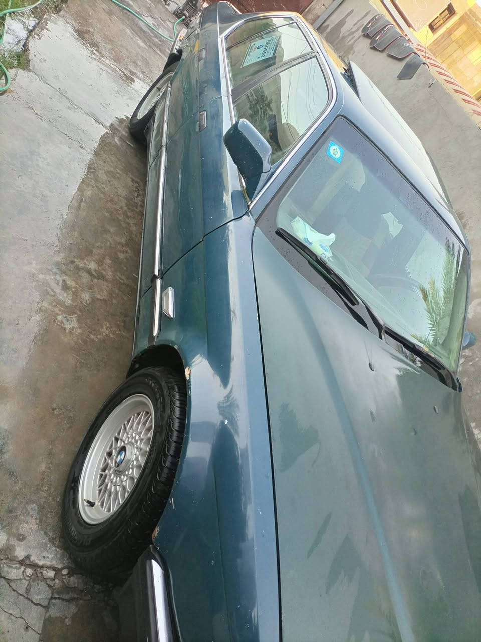 BMW
موديل 90 رقم بغداد سنويه لل 30 رقم الجديد السياره خير من الله كير ومحرك شلعه ومعدل كهربائيات كله شغاله بيه ملاحضات فقط يرادله ترتيبات كلشي بيه شغال يرادله تبديل صدر امامي تعبان نسبه 50% مكاني بغداد بياع 
السعر 40 وبيه مجال 
***********
