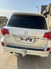 لاندكروز ٢٠١٤ • رقم بغداد • فول مواصفات