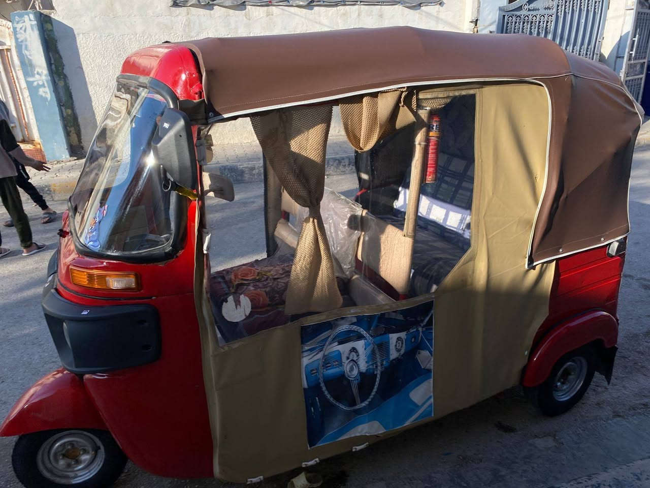 تكتك 2018 بشهر 12 جاهزه كبل للشارع مرقم باسمي انكليزي محرك 20 مجفت السعر 5000  ملايين مكاني بعقوبة التحرير
الرقم ***********
