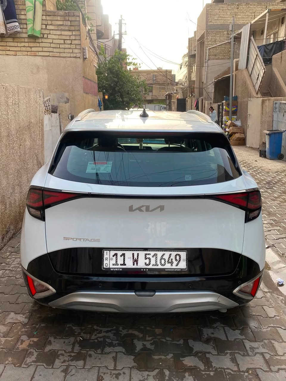 سبورتج مديل 22خليجي كفالة عامة بيهة بس طخة بل جاملغ الأمامي عل كد إصبعين وعايفهة ما مصلحة سبير ما نازل ماشية 59 الف مكاني بغداد الجديدة *********** السعر 193 بيهة مجال بصيط جدا 
ملاحضة السيارة فول مواصفات عدة الفتحة
