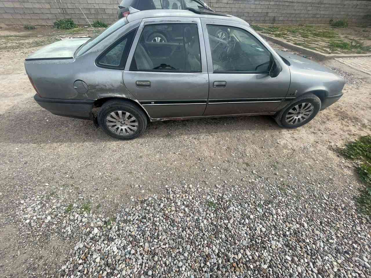 اوبل فكتره موديل 92 محرك 16 گير ومحرك شرط رقم بغداد سنويه عضم عاج دفتر بانزين مابيهه ويل كب سياره عل بلاد اي صبغ مابيهه السعر 30 بيهه مجال ✅ رقم الهاتف ***********
