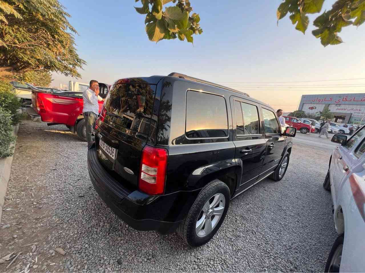 Jeep Patriot 2017 
 جیپ پاتریۆت 2017 مواسەفات  
ناو زەرد . گێڕ تۆماتیک و گێڕ عادی .کوشن هیتەر . ئاوێنە هیتەر ، ئاوێنە دایمینگ واتە دژە فول ،کوشن بەرز و نزم دەکرێ. ناو لید . سکان ڤۆلیۆم . شەغال . تەعدید سورعە سەیارەکە سێ پارچە بۆیاغ بێ ناو بێ ئەیەرباگ . گێڕ و مەکینە و بەناوکردن هەموو شتی بەشەرت سەنەوی نوێیە مەکینە 20 

*********** رانية, السليمانية
