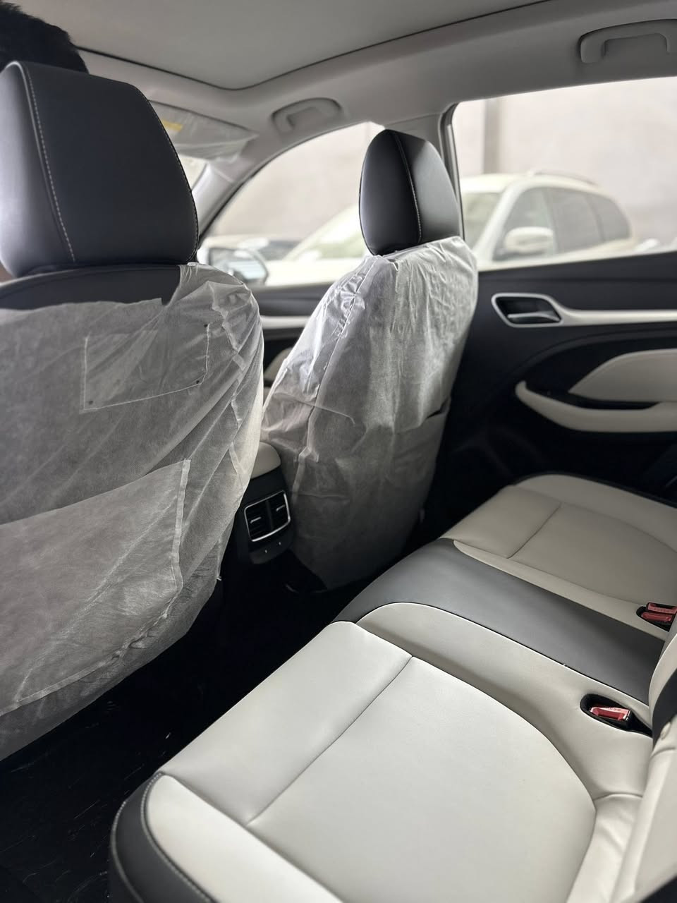 داشكاندنمان بؤكيردوه ١ دانه ش به رده سته
نرخ:١٢٥$
MG ZS 2024 full mwasafat
)پانؤراما،به سمه،كاميرا٣٦٠،،كوشن جيلد،كاره باوهيته ر،ويل كرؤم،بريك به سمه،ئؤتؤهؤلد،حاسه،ويل كرؤم،ئاوينه شه فت،)  
***********
