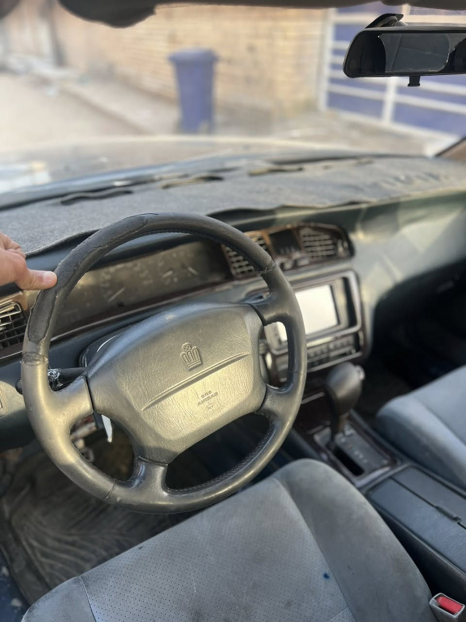 سيارة بطه فصل 1993
نيلي دواخلها نضيفه سنويه لل 2028  باسمي رقمها بصرة بيها طخات بسيطه بالجسم اكفلها من الكص ونقل الجثه المكينه والكير مبدلات قبل 3 اشهر (اكفلك اصوليات والباقي شوف العين ) السعر 42  وبيها مجال رقم الهاتف *********** ا الواتساب***********  مكاني ميسان العماره
