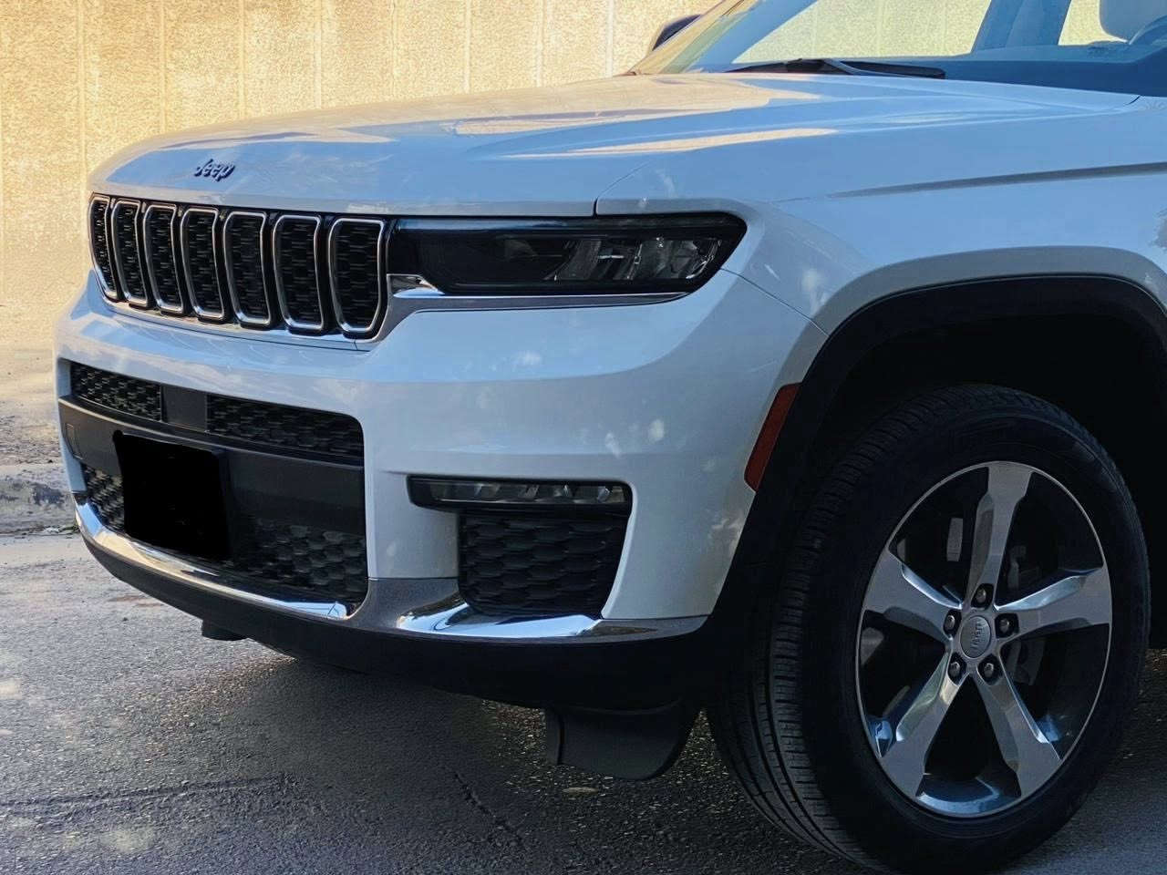 جيب موديل 2021 
خليجي
مكفولة 
ماشية 60000km
لميتد limited 
فول مواصفات 
سبعة راكب 
ستة سلندر 3.6L
رادار أمامي 
تحديد مسار
مثبت سرعة تفاعلي 
نقطة عمياء 
حساسات خلفية +كاميرة خلفية 
نظام توقف ذاتي عند الرجوع للخلف 
نظام توقف للطوارئ للمشاة 
دفع رباعي
بنوراما
كشنات جلد: 
الأمامي تدفئة +تبريد 
الخلفي تدفئة
كاميرة داخلية
السيارة جديدة و نظيفة
السعر $335
او       33500$

للاستفسار
***********
***********
