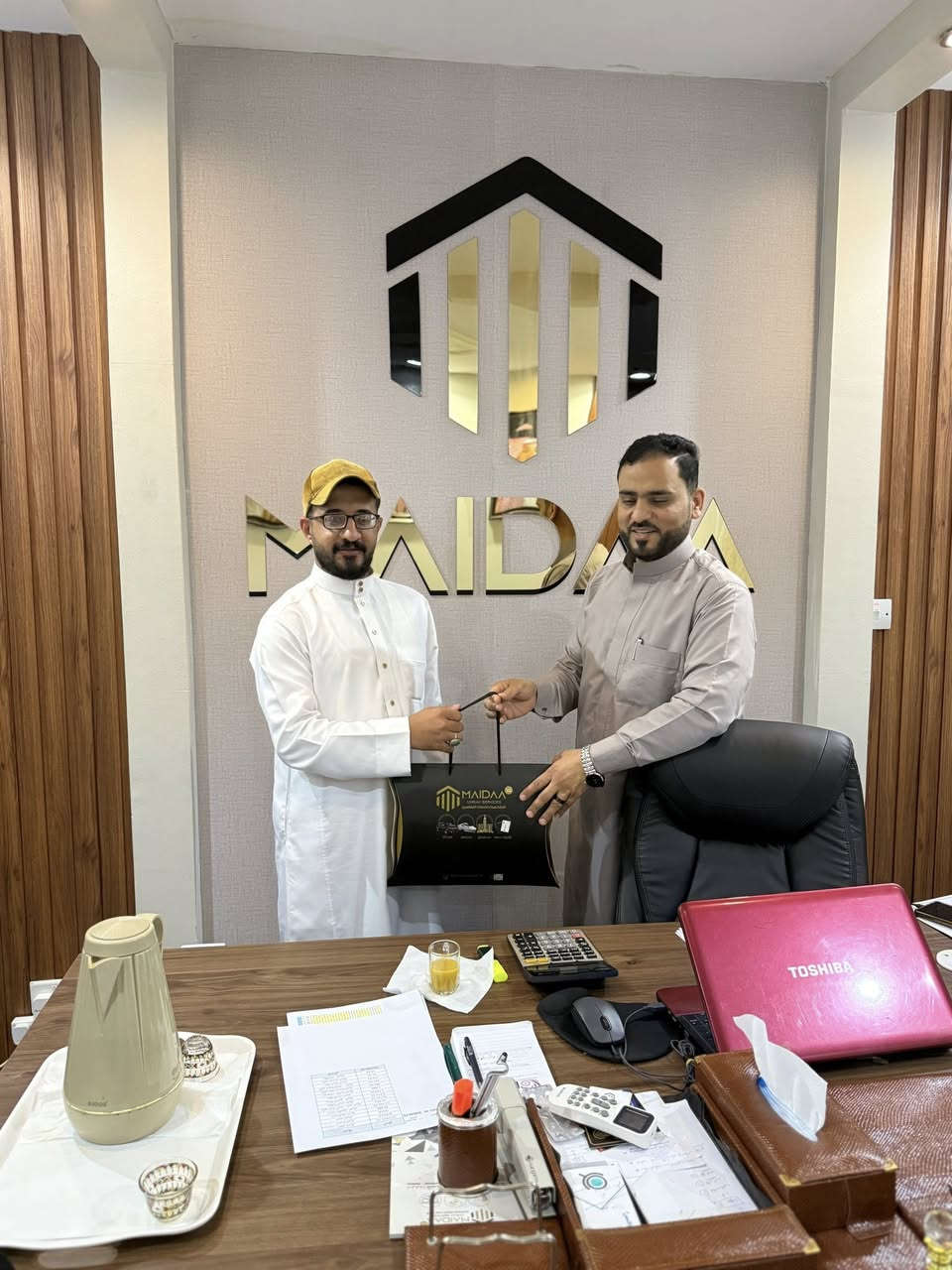 الى كل الشركات والمتعهدين في العراق 
يسر شركة المعيد للحج والعمرة في العراق
عن تجهيزكم بكل برامج العمره للبر حصراً
🔺وبأسعار تنافسيه وخدمات فوق الممتازه
نقداً وبالتقسيط برنامج كامل
((نقل-سكن-تاشيرات-فنادق-اعاشه))
بأدارة ؛ حجي مصطفى كاظم خضوره
عنوان شركتنا 
🔺الفرع الأول 
ديالى الخالص شارع المحكمه قرب كراج القرى
حجي مصطفى ***********
🔺الفرع الثاني 
ديالى بعقوبة طريق الهويدر خرنابات قرب مسبح النخيل
 الحاج عباس الربيعي ***********
