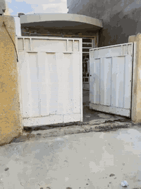 دار للإيجار • بكرلي خلف الملعب • ١٠٠م