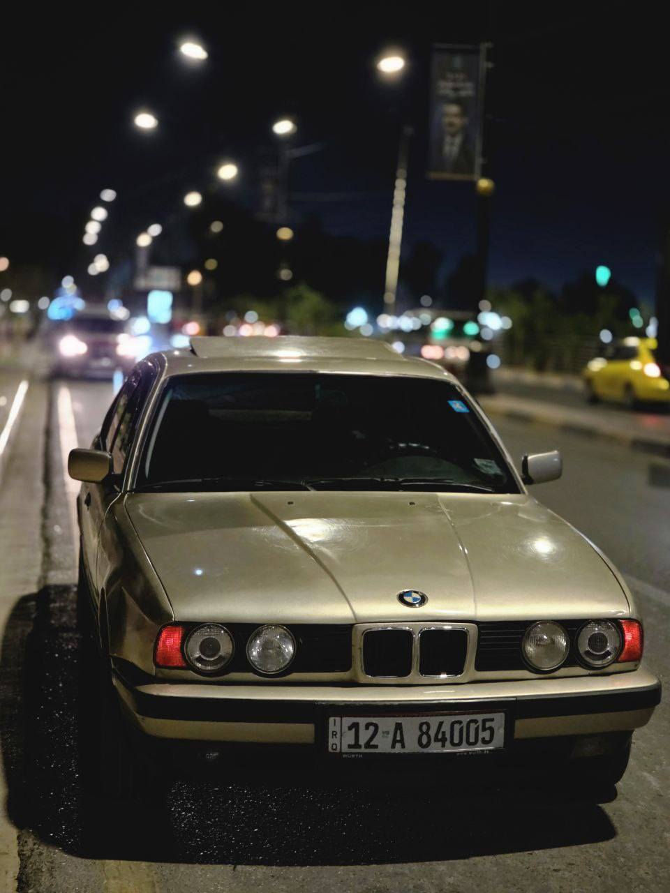 بيع او مراوس حسب القناعة
بي ام محرك گير  اوتوماتيك 525 شرط موديل 91 كهربائيات كاملة شغالة كامرة خلفية السيارة بأسمي كوبون بانزين هزة 
جديدة قفل مركزي تبريد تدفئة شغال فتحة سقف 
عنوان موصل جانب الايسر 
رقم *********** بي واتس 
***********
