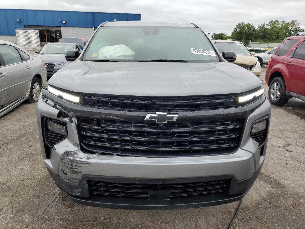 ترافلس 2024Ls تستلم ب الميناء ع وضعه موعد وصول 1/22                  *********** ترهم شهداء او حره
