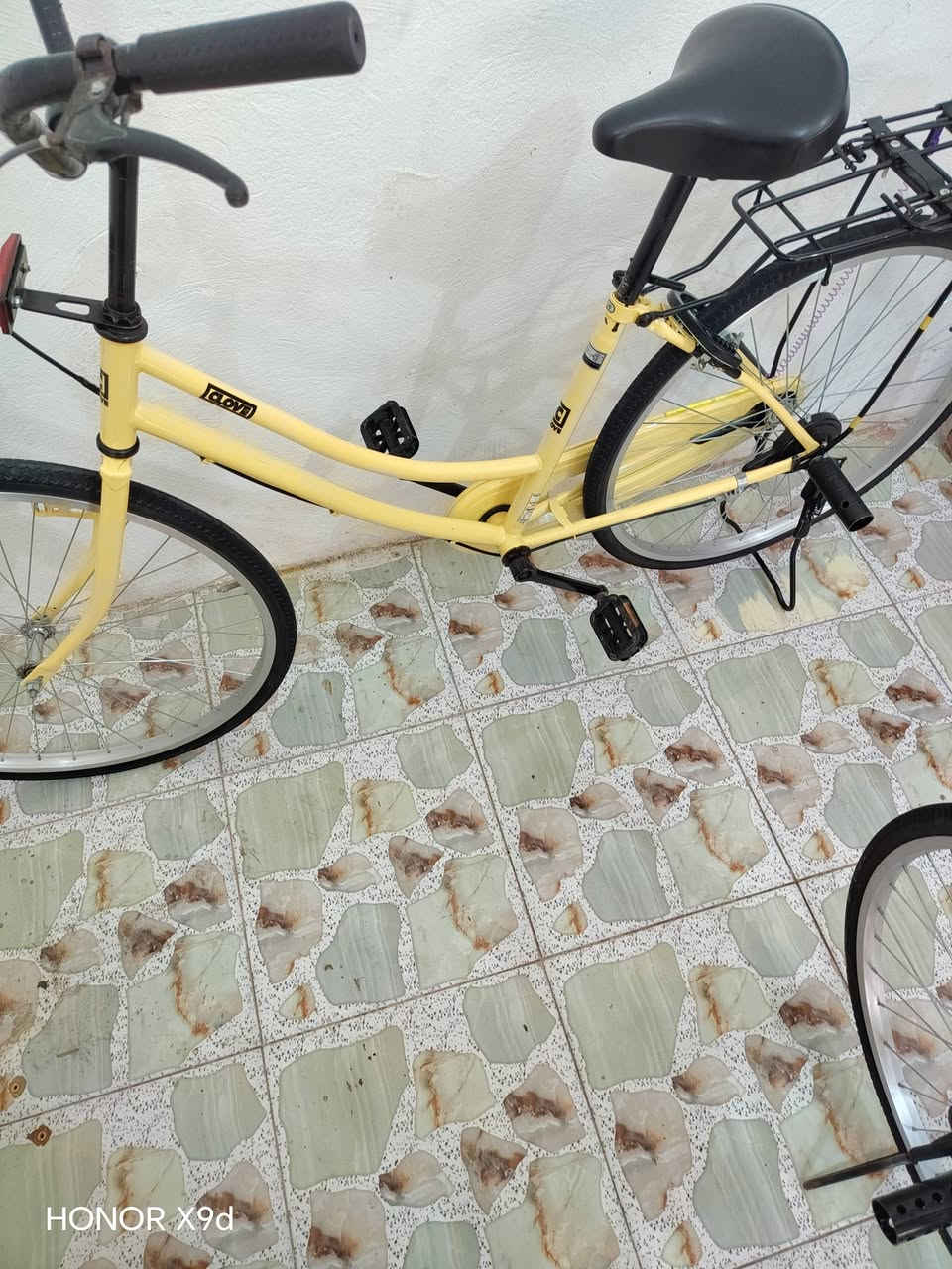 باسكل للبيع جديد بمعنى الكلمه ***********
