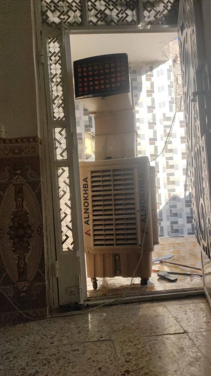 السللام عليكم عندي بردات كاملة مع الملحقات ومبردة للبيع العنوان بغداد سبع قصور ‏‪***********‬‏ للتفاصيل واتساب
