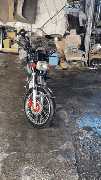 دراجه للبيع اصولي مديل 21 طالعه ب 24 دراجه نضيفه مثل ما تشوف سعر 650 وبيها مجال مكان نجف   
اتصال ***********
موجود مراسلة
