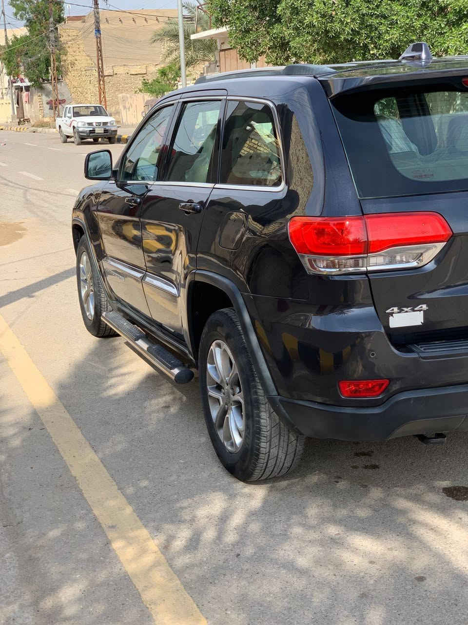 جيب ١٤خليجيه لاريدو مكفوله بسمي شاشه كبيره مكان السياره واسط قضاء الحي اتصل وتدلل رقم تلفون ***********
