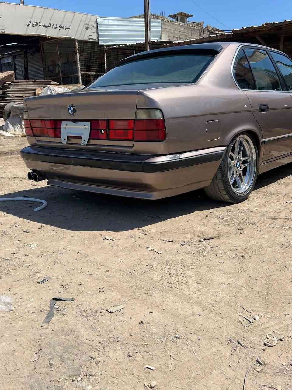 السعر 70
السلام عليكم ورحمة الله وبركاته 530 اصل وفصل  بيه محرك ميماتي 2006 دبل فانوص 30 كير تبترونك
السيارة فول  بدون فتحه
تدفئة كشنات تبريد جاهزة للخير بدون نقص تخم تاير وتخم ويل ام كروم تو سايز
حداديه جديد عربانه جديده  رون مطابق تحويل مباشر بدون مدة تشتري ثاني يوم تحول ما تكدر تحول اعتذر ما ابيع رقم وسنويه جديد وهزه هستوه كملته 
بيع فقط  مكان بصرة *********** السعر 70
