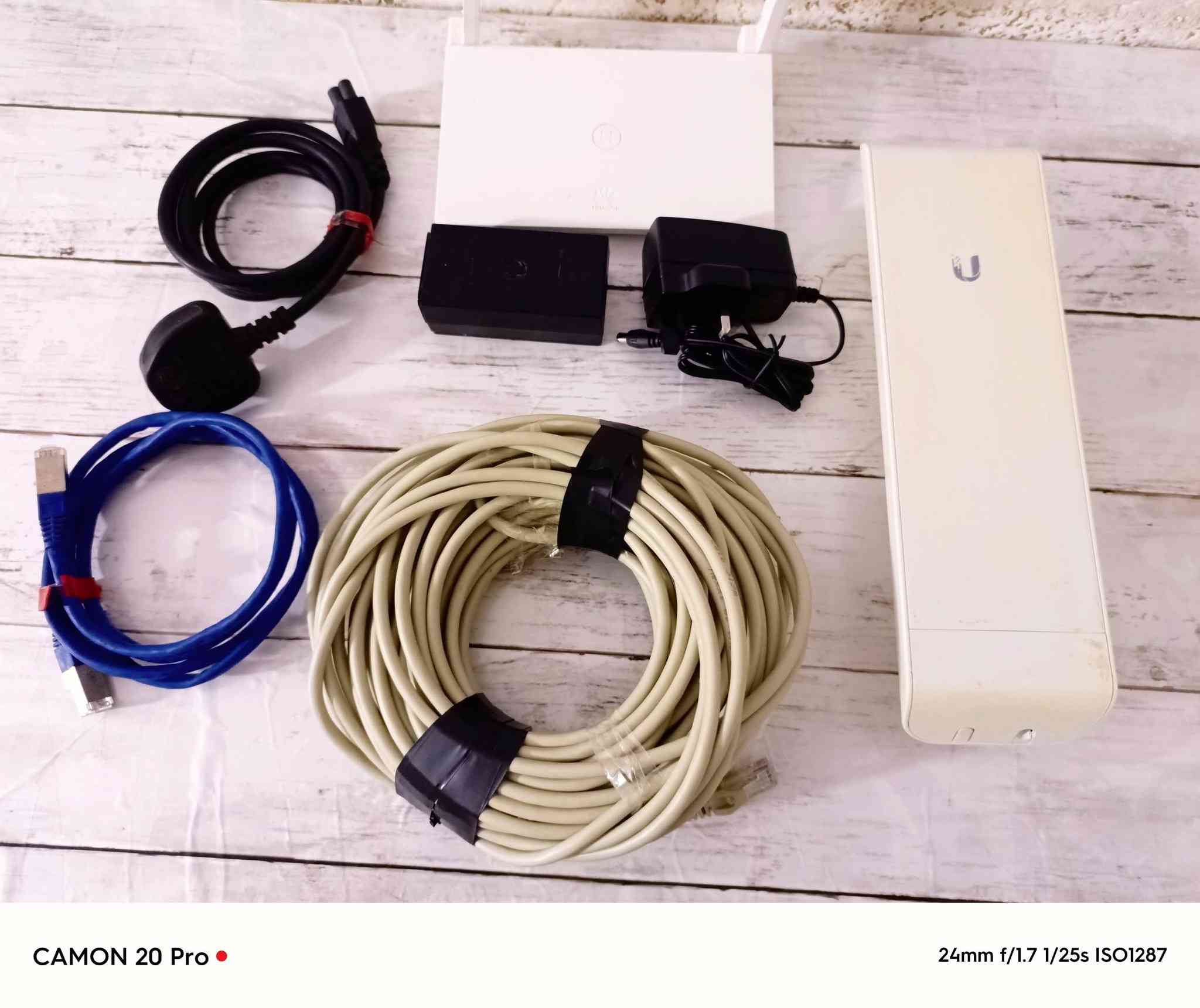 منظومة انترنت جديدة نظافة 95
 واحلى شي النانو XW يشتغل بكامل طاقته راوتر هواي حديث كيبل ما مستعمل والأمور كلها طيبة شيب وشد انطي اسبوع ضمان لان واثق ومنه مغربة خلف العلوة
***********  الشراي يتصل
