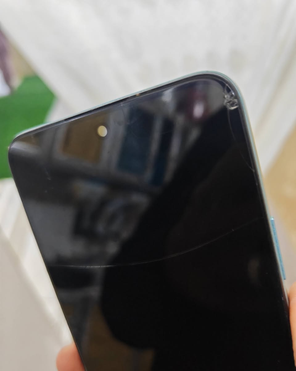 هونر Honor X7b 
ذاكرة 256 رام 8 دبل سيم بي فطر زغير بلگلاسه مو بالشاشة موضحه بالصورة ونهائياً ممأثره السعر 100 قفل..


**إذا كنت صاحب هذا الإعلان وتريد حذفه لأي سبب، رجاءا أرسل رسالة إلى الدعم الفني**