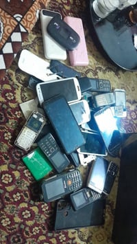 هواتف • يشتغل • عطلان