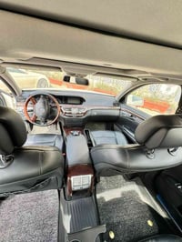 مارسدس S550 بغداد رقم مميز لون ابيض محرك ٨سلندر موديل ١٣ ،، باقيه على ...