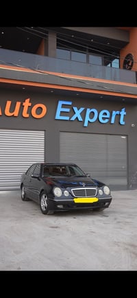 سياره مصبوغه صبغ درجه اولى   مناقصها شي مكفوله من الحادث والخياس حشاكم...