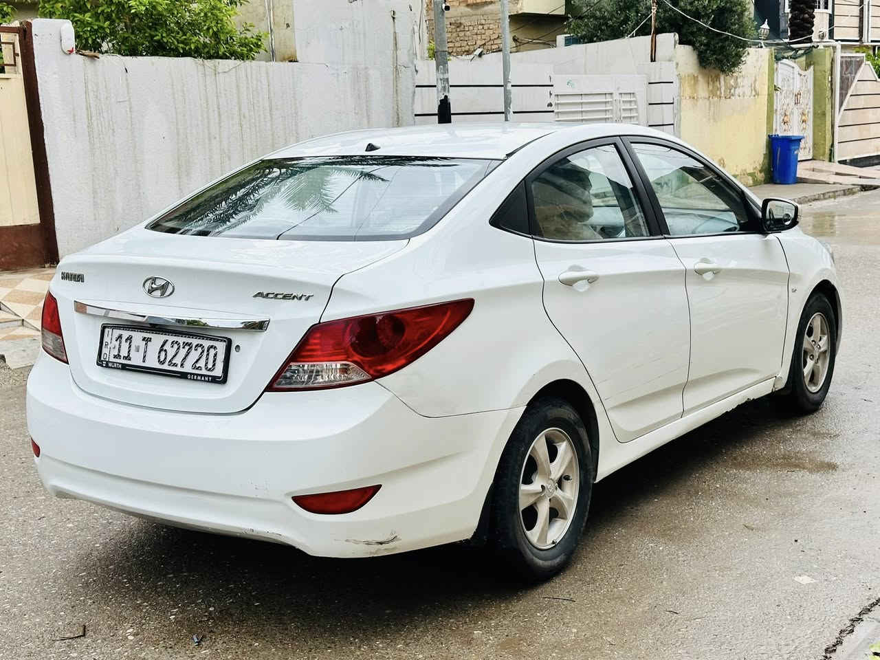 اكسنت 2012 خليجي
السلام عليكم 
اكسنت 12 خليجي
محرك 4 سلندر 1600
كير و محرك جدا نضيف
تدفئة تبريد
كامرا خلفية شاشة كبيرة
اشاير بالمري
رقم بغداد 
سونار بالمنشور
السعر 100$
بعقوبة حي المعلمين
***********
