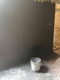 خلفه الباخ وبياض وجص متفرق الي عنده الباخ يخابرني ويدلل ٠٧٨٢٦١٤٥٨٩٢