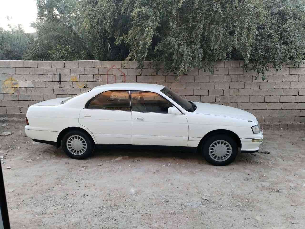 السلام عليكم بطه متصل للبيع موديل 91 رقم ديالى انجليزي وراعيها بالنجف سنويه ما ساقطهه لل 28 كير مقفول محرك اثنين نص  ومداور ثاني يوم هزه جديده والسياره شوفه عينك لا قصه ولا نقل جثه ولا عيب شرعي ولا ضربه حداديه 100% كهربائيات شغاله كشنات كهربائي شغاله لايتات بقلايتات بشاير تخم تاير اربع سماعات شاشه كاميرا جديده السياره سنتر لوك شغال تبريد عاطل وترايك وين ما عجبك والمكان نجف  والسعر بيع او مراوس حسب السعر ب 53 القناعه الخاص مفتوح هذا رقمي رقم الهاتف بواتساب ***********
