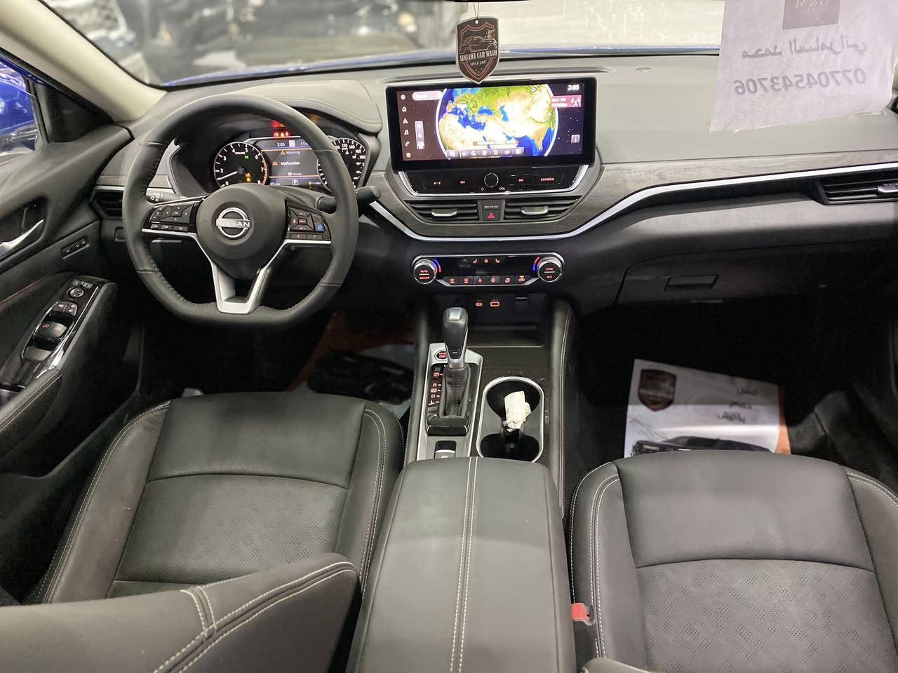 نيسان التيما 2025 بلاتينيوم ✨
صفر مماشيه فقط 49 ميل يعني صفر
🔹 محرك 2.5 اقتصادي وقوي بنفس الوقت  
🔹 داخلية جلد فاخرة + تبريد وتدفئة مقاعد  
🔹 شاشة كبيرة + ملاحة + صوت عالي 
🔹 فتحة سقف + شاحن لاسلكي  
🔹 كاميرا 360 + رادار + بصمة تشغيل
الصبغ فقط بصندوق مكان الرقم لاغيره يعني مو كل الصندوق 
بدون رقم تترقم فقط محافظات كردستان 
المكان اربيل📍
السعر 188$ 
للتواصل ☎️
***********
