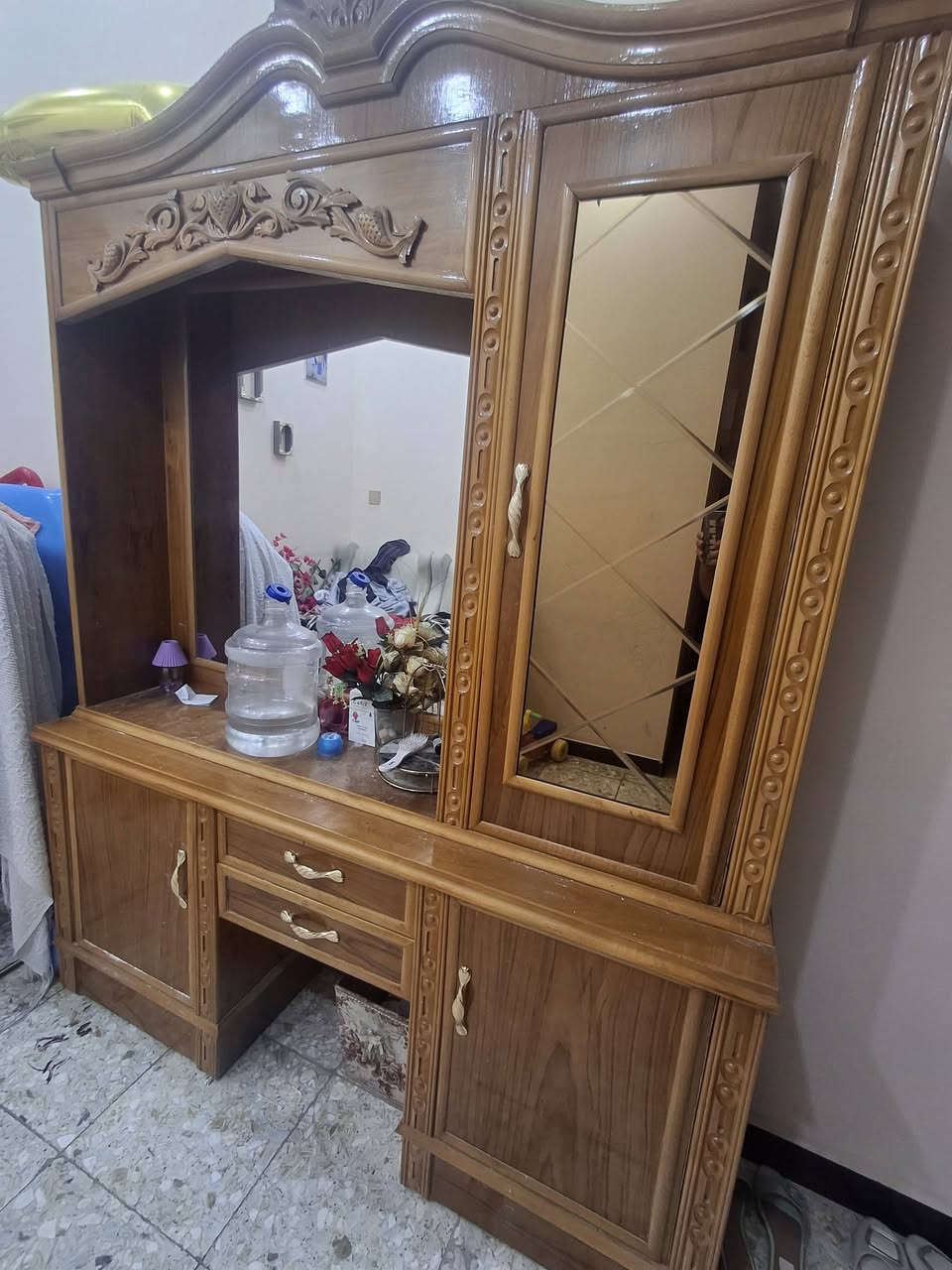 غرفه نوم موديل المسرح بعدها جديده شخط مابيها تفاصيل بالخاص مفصلها ب3,600
اريدها مليون 600  قفل جربايه وياها كذلك مسرح ضخمه خمسه ملم ضهر جرجوبه داخل وخارج صاج 
بلحقيقه انظف عنوان بغداد


**إذا كنت صاحب هذا الإعلان وتريد حذفه لأي سبب، رجاءا أرسل رسالة إلى الدعم الفني**