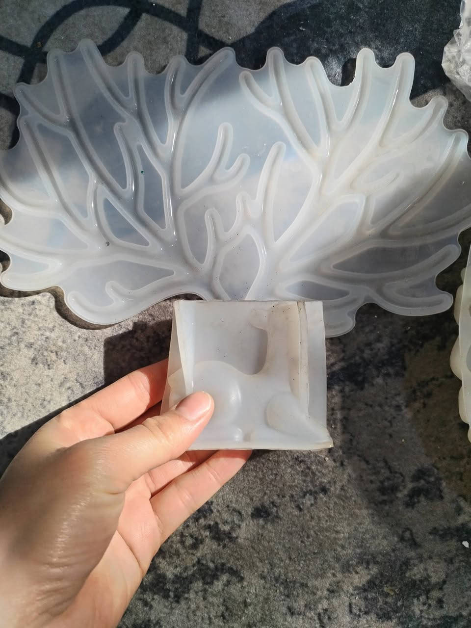 السلام عليكم البضاعه كامله للبيع قوالب والوان واكسسوارت منها المستخدم قليل ومنها الي ابد ممستخدمه مابيع مفرد البضاعه كامله ابيعها مكان غزاليه


**إذا كنت صاحب هذا الإعلان وتريد حذفه لأي سبب، رجاءا أرسل رسالة إلى الدعم الفني**