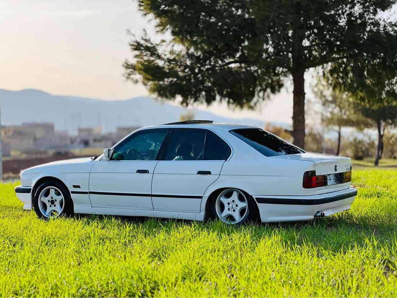 ‎‎سڵاوی خوا لەهەموو لایەک👋
(🇩🇪BMW~520i~1991🇩🇪)
‎فول فول مواسەفات سلاي520گێڕ عادی +گەرمى
‎مةزبوتة‎ شقلاوة, أربيل


**إذا كنت صاحب هذا الإعلان وتريد حذفه لأي سبب، رجاءا أرسل رسالة إلى الدعم الفني**