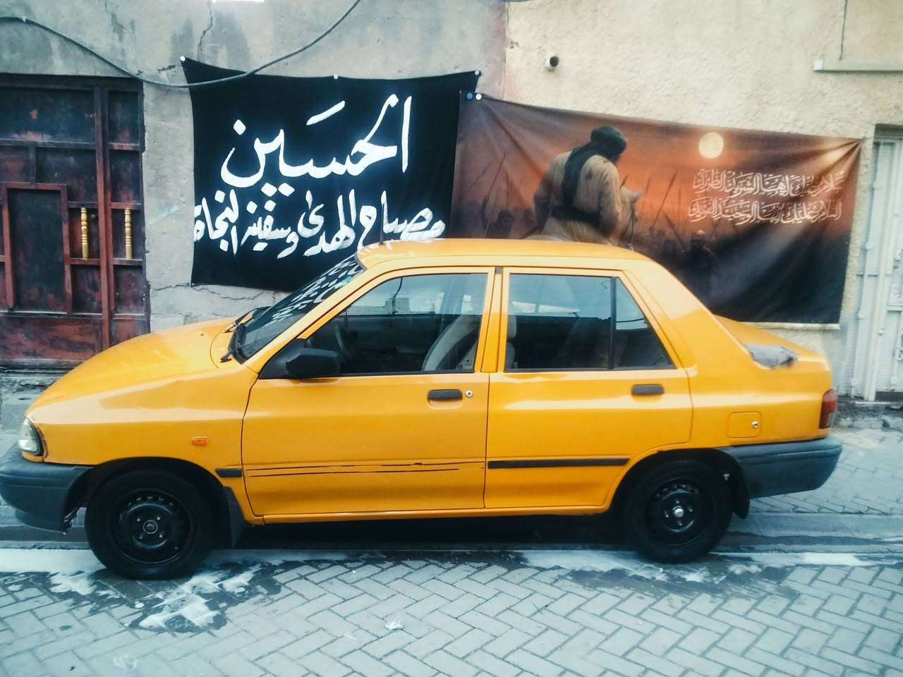 السلام عليكم..
سايبا 2018. بغداد باسمي 
كير ومكينة جدد وتبريد شغال
مكفولة من الضربة 
ما عدا صبغ قليل بالباب 

السعر 42. وبيها مجال قليل 

للاستفسار الاتصال على الرقم 
***********
