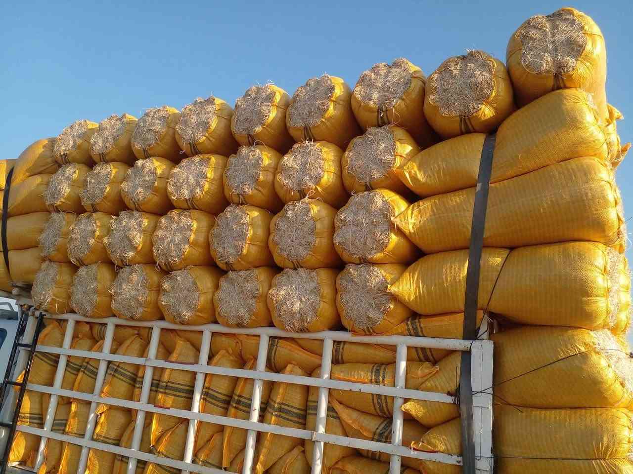 تبن للبيع  يوجد كافت القياسات  يوجد توصيل  كربلاء     وبابل. واسط رقمي *********** اث
