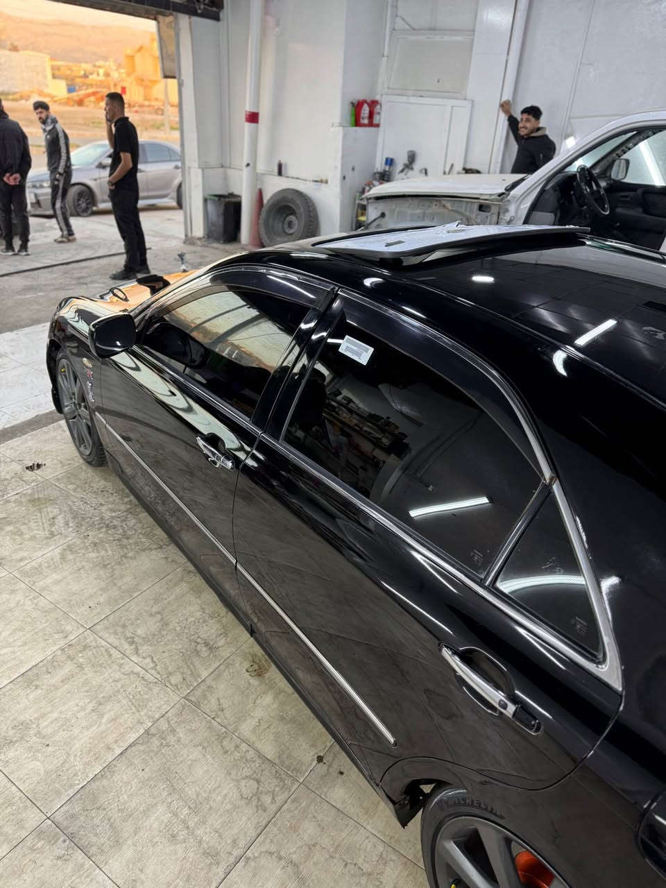 سەرەتا بەناوی خوای گەورە
توێتا کراون شاهینە مۆدیل٢٠٠٥ 
١٨٢ بی دوکەڵ بەشەرتی هەزار فیتەرگێڕو مەکینە گەورە 
کاملل جایز کراوە تازە حەمام و پۆلیش کراوە
ناوڕەش  ٣ دوگمەی فولل مواسەفات
ویل دینگەی لۆک ٤ تایەی لۆک 
سەیارەکە لۆک لۆکە بێ  چاڵ بی شوخت 
سەقفی شوشەیە نوقتەی نیە 
تەبرید ساردوو گەرم تەقەو رەقەی نیە بەشەرت 
کەڤەر گۆرای بەشەرت لۆکە سەیاررکە 
مواسەفات سلاید کوشتن جلد هیتەر کارەبای جام فۆتۆ 
دەبڵی سپۆرت ئاوینە کارەبای  ژمارەی خاوەنی *********** 
*********** ڤایبەروو واتسئاپی لەسەرە كويسينجاك, أربيل
