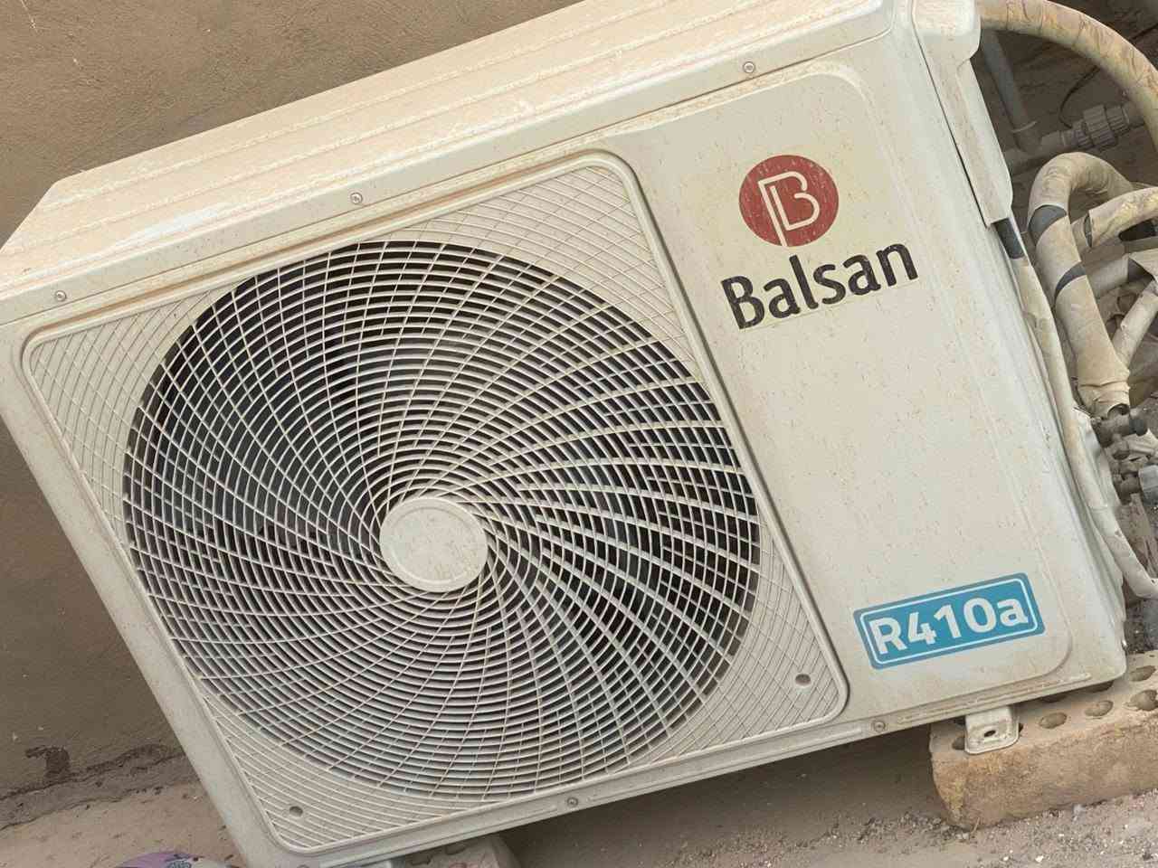 ‏سلام عليكم سبلت بلسان غاز  410 سبلت كسر كرتونة عادي ما يشتغل على السحب استخدام شهر  سبلت جديد ما مصلح استخدام شهر السعر 850,000ماخده 975 عنوان بغداد ممتوفر على فيس فقط واتساب فقط***********
