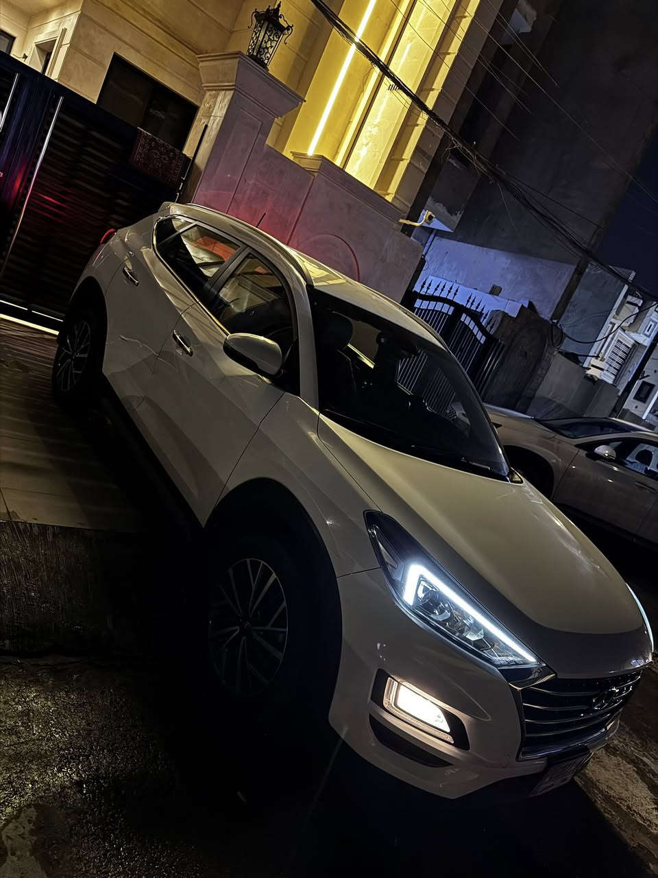 السلام عليكم توسان خليجي 2020
المواصفات 

بصمة مكينة 2000 دوش

هند ابريك بل يد

قطعتين تبريد شخط اسفل البابين موضح بل فيديو  شوفه زين

مكان السيارة بغداد المشتل حي المعلمين *********** السعر 205$ وبيها مجال
