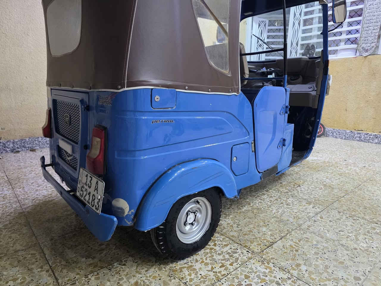 تكتك 21شهر9كشترها كفاله بس بيها بارد بلغد  بدل بيها بستم رقم وسنويه مكاني اعماره المجر الكبير ***********
