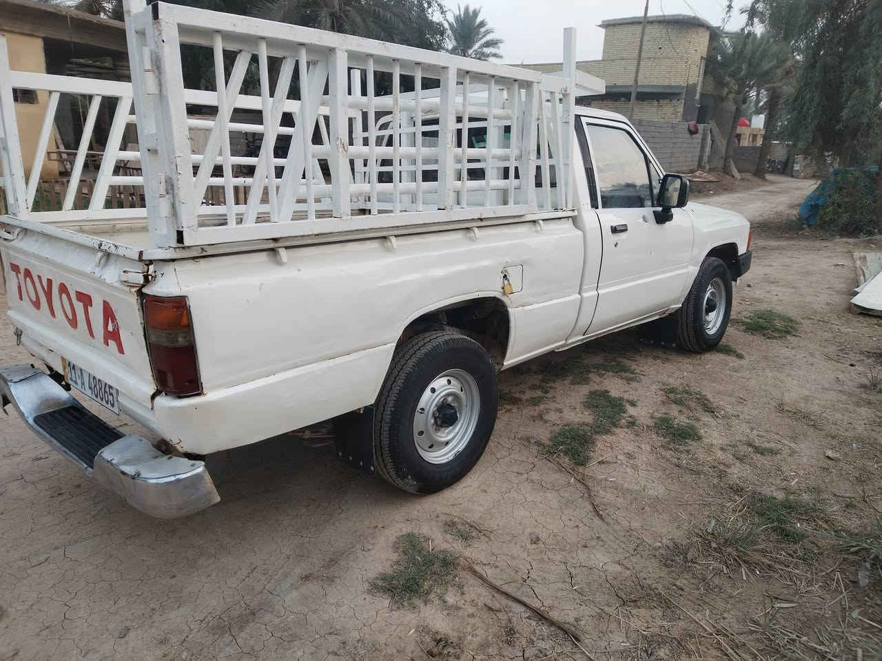 بيكم 85 رقم بغداد انكليزي كير.. 5نمر.. ومكينه.. 4 واي.. حاويه شديهن قبل شهر شاصي مكفول بدي دواخلها كله جديد جاهزة من كل شي  ***********
