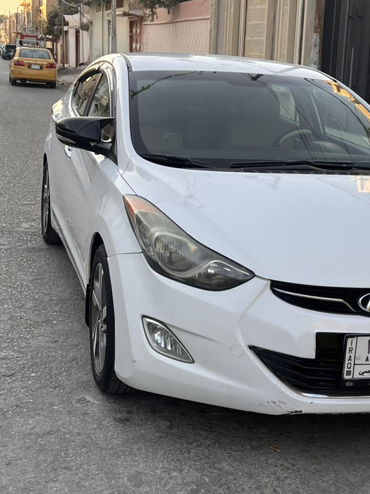 النتر أمريكي 2012
باسمي 
سنوية ال 2029
كابون بانزين بيها ⛽️
ضررها جملغ وبوند صبغ 
نص  مواصفات 
محرك 18 دوش 
غرامات صفر 
وشرط التحويل 
بطارية جديد 
***********
