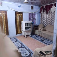 بيت لبيع منطقة الإسكان قرب مدرسة الشعاع أو المآثر المساحة ١٣٦ السعر خا...