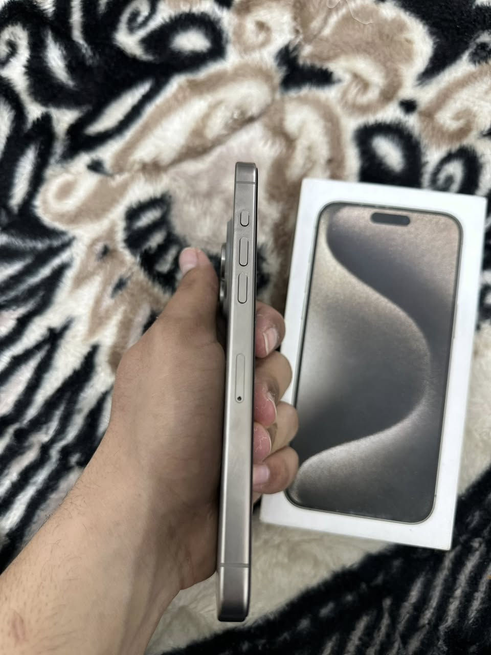 ايفون 📱 15pro MaXللبيع
الذاكرة: 256
البطاريه🔋: 86 ملاحضة بالحاسبة تقره 87
شرق اوسط ماستر AA/A
 جهاز كلش نضيف وين متريد فحصه #السعر مليون فقط (قفل) ‭٠٧٧٨ ١٦٤ ٢٥٤١‬ للاستفسار العنوان النجف
