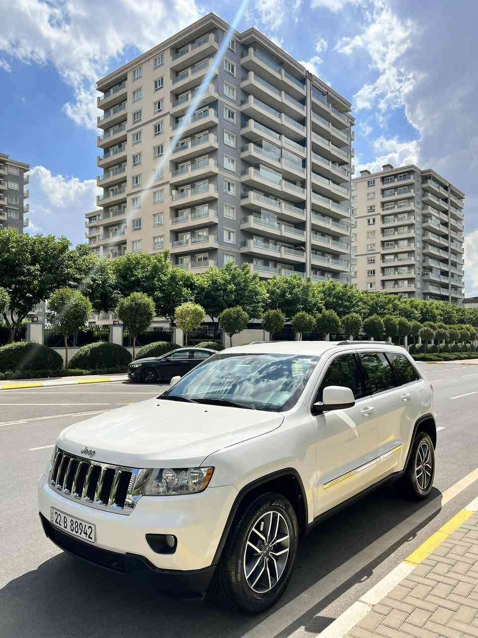 Jeep Grand Cherokee 2012
جیب لاریدۆ ٢٠١٢
مواسەفات
بەسمە 
دوو بەسمەی بیلاد
حاسە
کوشن کارەبا
دەبڵ ئەکسل٤×٤
هەموو گیانی لەسەر شەریکە ماوە
گێڕو مەکینەی بەشەرت نەکراوەتەوە
بێ بۆیاخ بێ سارد بێ پارچە گۆران
دەعمی بۆ دەعمی بە شەرت
بە ناوی خۆمەوەیە سەنەوی تا ٢٠٣٠ تازەیە
*********** whast app
