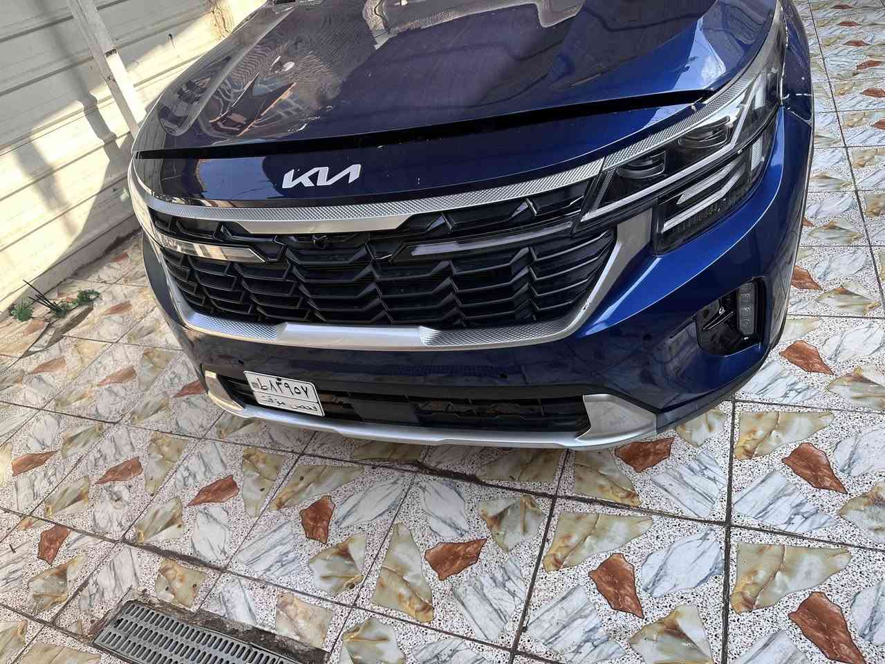 سلام عليكم سياره سليتوز 2024دخول جديد تبديل قطعه وحده بس بنيد وصبغ جاملغ اليمن ماشيه 9850مكينه 2000سعر 155وبيه مجال ***********
