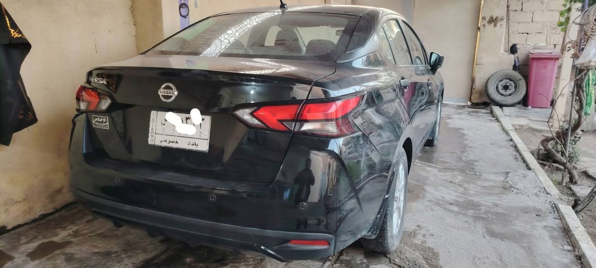 سيارة نوع نيسان فيرسا 2021 لون اسود ماشيه ١٨ الف  بدون تبديل فقط صبغ  مكان الحادث (حادث بسيط) من جهة السايق مع البنيد تحكم ستيرن شاشة كامره رادارات خلفي أمامي ويل كب محرك الف وستميه دبل نوزل السعر ١٢٠٠
العنوان بغداد الغزالية الرقم ***********-***********
