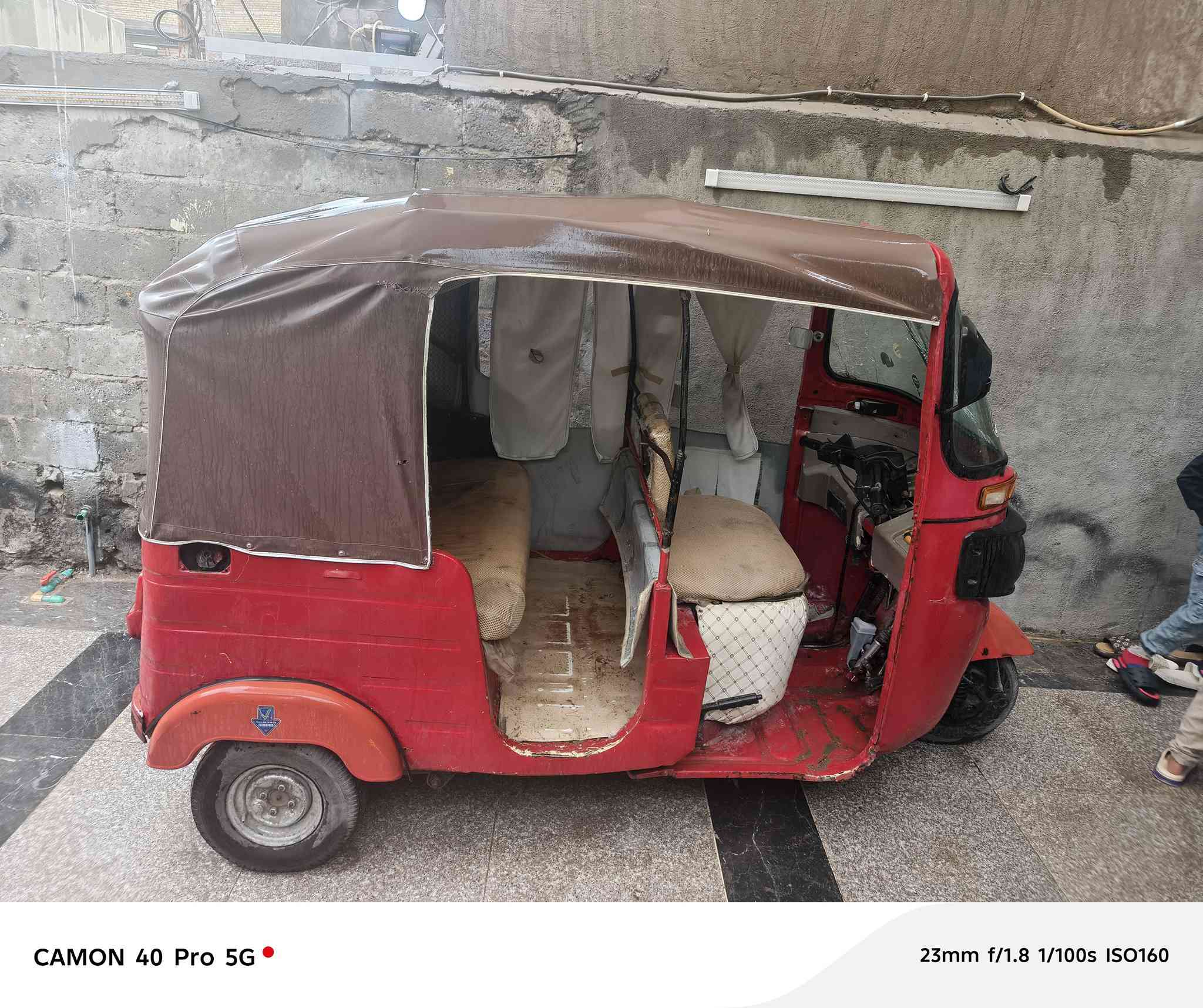 سلام عليكم تكتك موديل ١٧ كير مكينه اكسل خير من الله كهربيات كله شغاله رقم سنويه تحويل ثاني يوم تخم تاير يردله ترتيب شغاله حلوة ناعمه مال شغل سعرها بلاش 3550وبيه مجال مكاني بغداد الغزاليه***********
