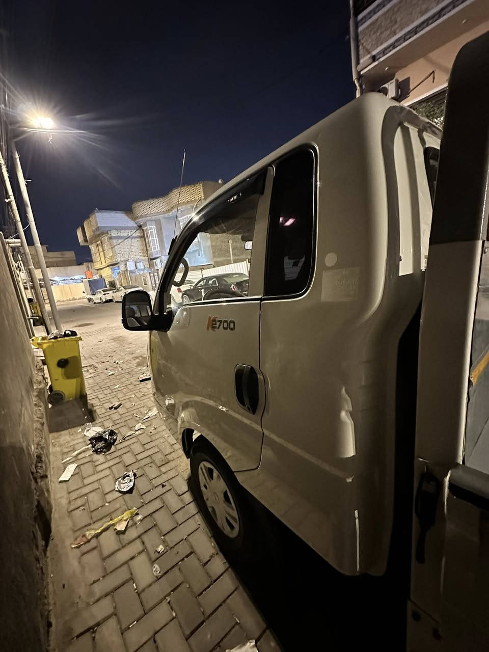 السلام عليكم 
كيا بنكو 2025 
 مكينه 2700 
رقم جديد انكليزي وهزه جديده بصره حره 
ماشيه 15 الف بعدها جديده زيرو بوضع الشركه 
كلها كفاله ماعدها بارد قليل كلش وابد مامبين 
مابيها اي نقص كامله من كل النواحي 
السعر 155 ورقه 
العنوان البصره 
***********
