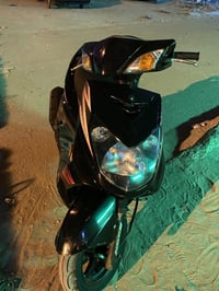 سكنس فحل موديل حديث   لايت امامي داخل اسود   لايت خلفي كرستال   بيها ط...