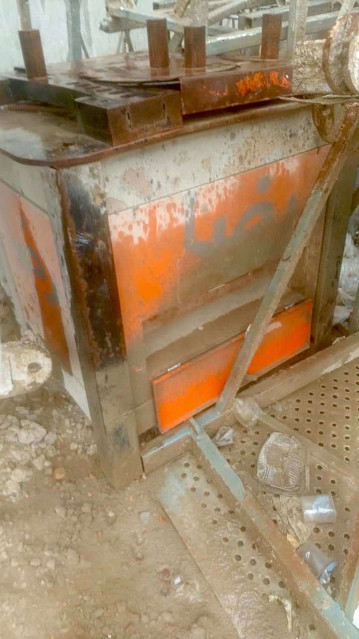 سلام عليكم شباب عندي مكص وعواجه للبيع سعر خاص رقمي 
***********
