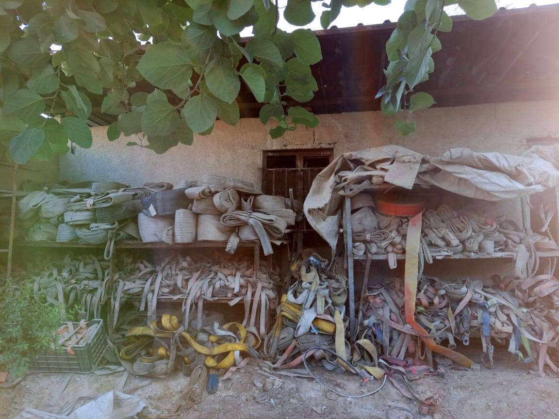 احزمه سيارات منها الحمل والكيات  وا لوريات تستخدم للسحب وشد الحمل اسعارمناسبه ***********
